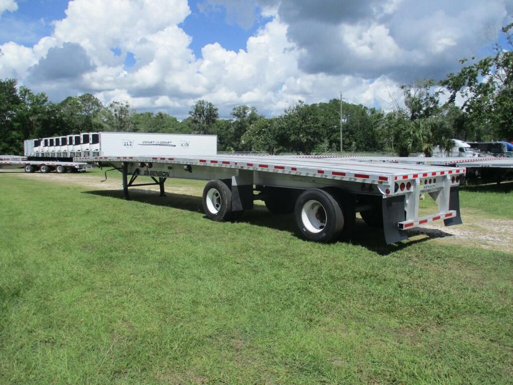 2010 Benson 48X102 ALUMINUM SPREAD AXLE FLAYBED