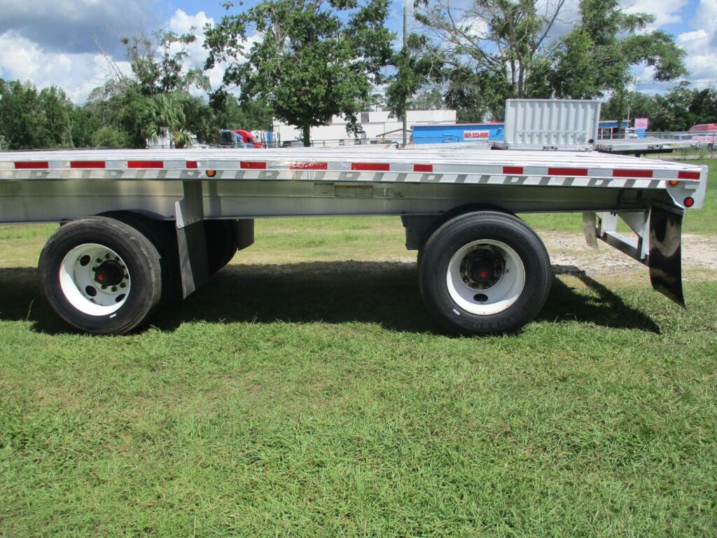 2010 Benson 48X102 ALUMINUM SPREAD AXLE FLAYBED