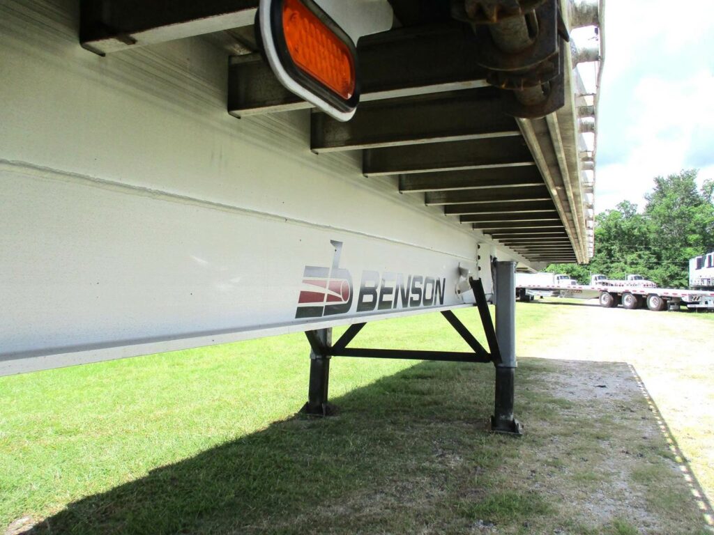 2010 Benson 48X102 ALUMINUM SPREAD AXLE FLAYBED