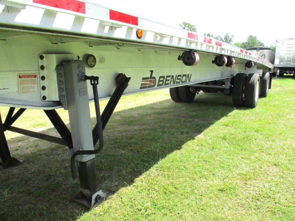 2010 Benson 48X102 ALUMINUM SPREAD AXLE FLAYBED