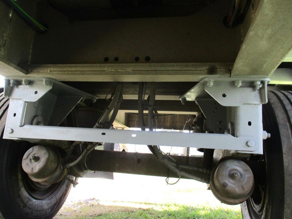 2010 Benson 48X102 ALUMINUM SPREAD AXLE FLAYBED