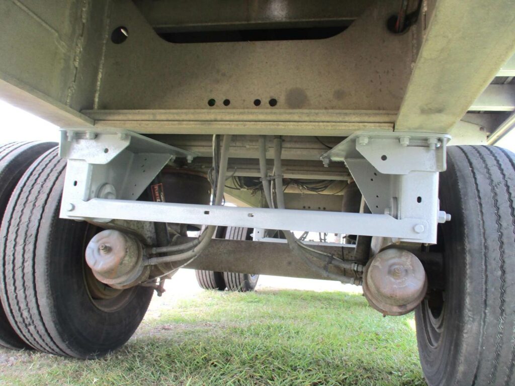 2010 Benson 48X102 ALUMINUM SPREAD AXLE FLAYBED