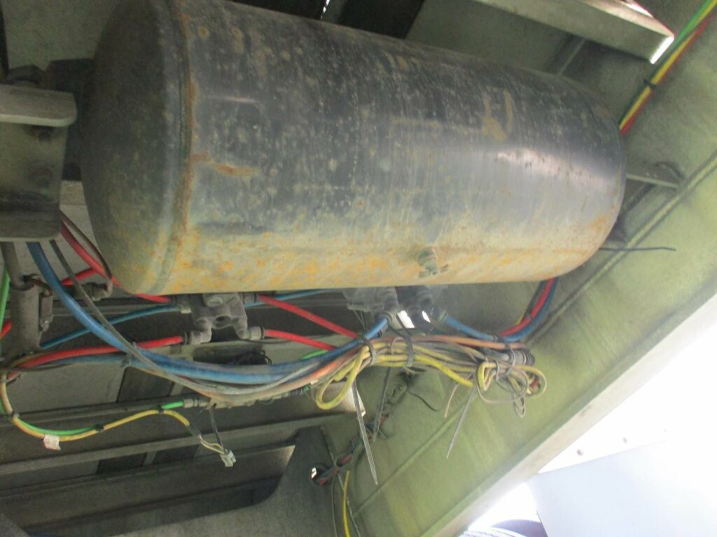 2010 Benson 48X102 ALUMINUM SPREAD AXLE FLAYBED