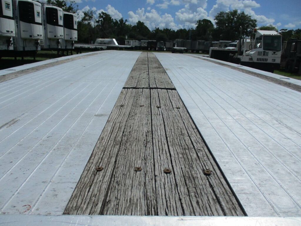 2010 Benson 48X102 SPREAD AXLE ALUMINUM FLATBED