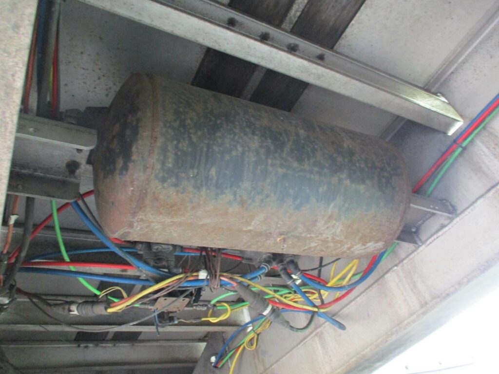 2010 Benson 48X102 SPREAD AXLE ALUMINUM FLATBED