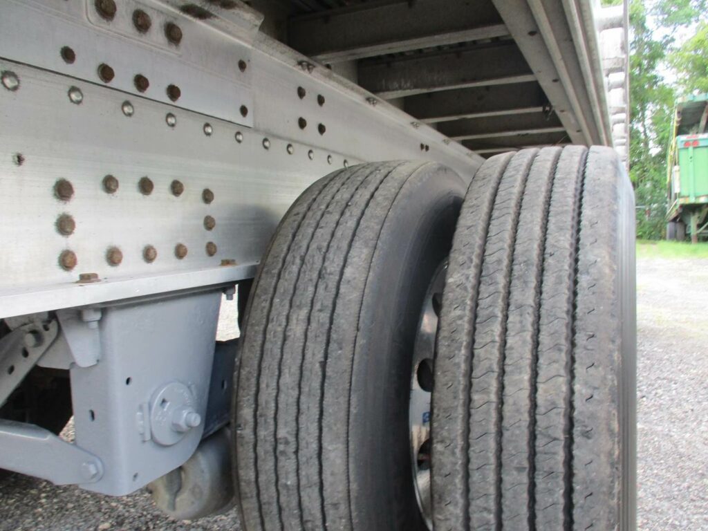 2011 Great Dane 48X102 ALUMINUM SPREAD AXLE