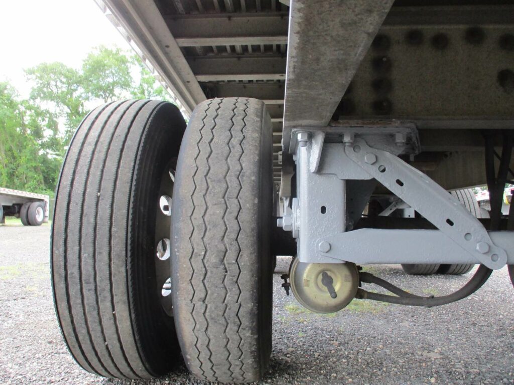 2011 Great Dane 48X102 ALUMINUM SPREAD AXLE