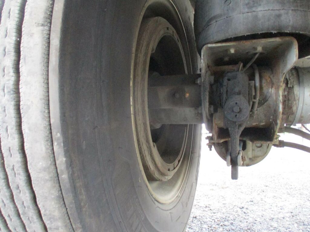 2011 Great Dane 48X102 ALUMINUM SPREAD AXLE