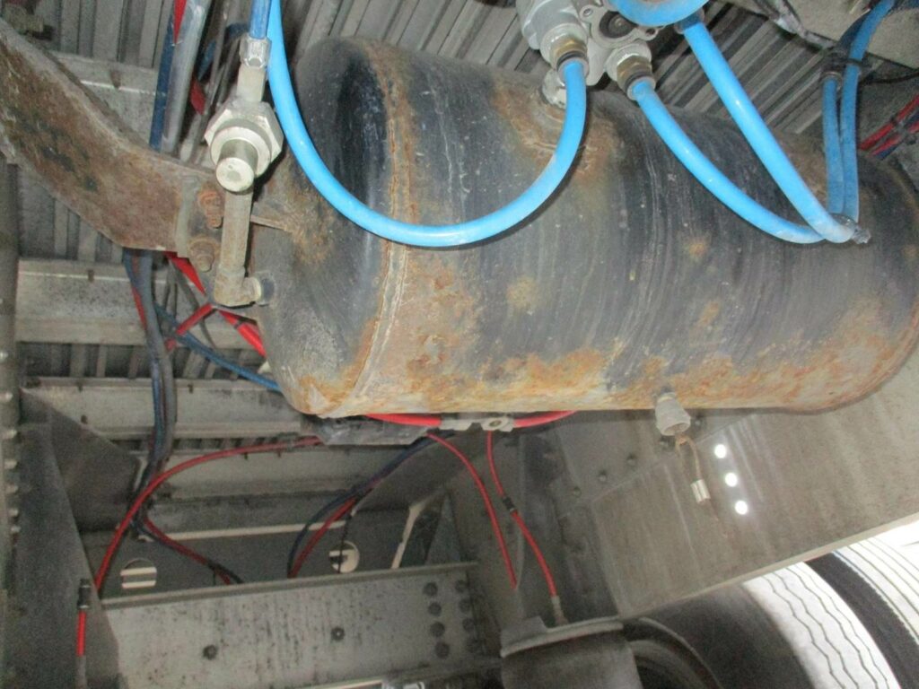 2011 Great Dane 48X102 ALUMINUM SPREAD AXLE