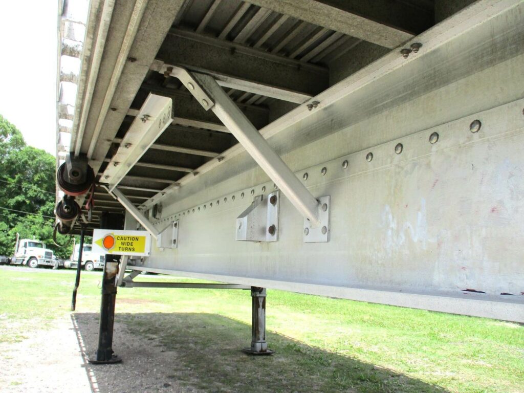 2011 Great Dane 48X102 ALUMINUM SPREAD AXLE