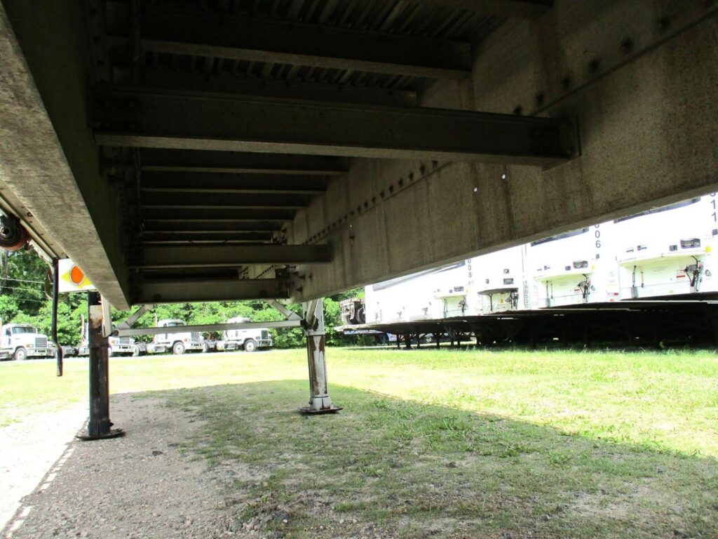 2011 Great Dane 48X102 ALUMINUM SPREAD AXLE