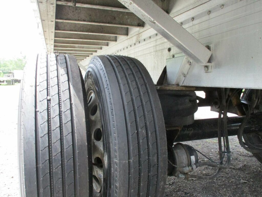 2014 Reitnouer 48X102 BIG BUBBA SPREAD AXLE FLATBED