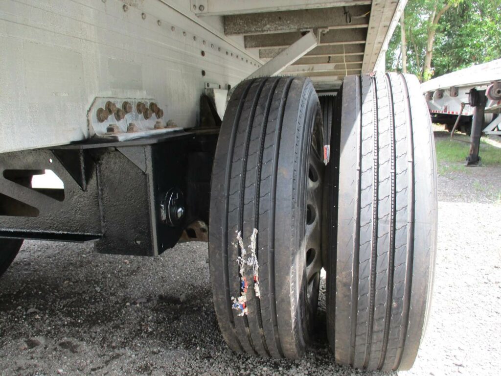 2014 Reitnouer 48X102 BIG BUBBA SPREAD AXLE FLATBED