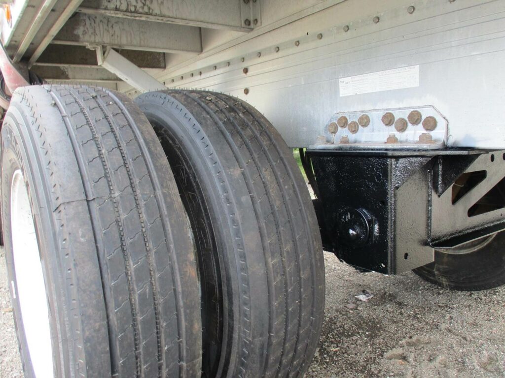 2014 Reitnouer 48X102 BIG BUBBA SPREAD AXLE FLATBED