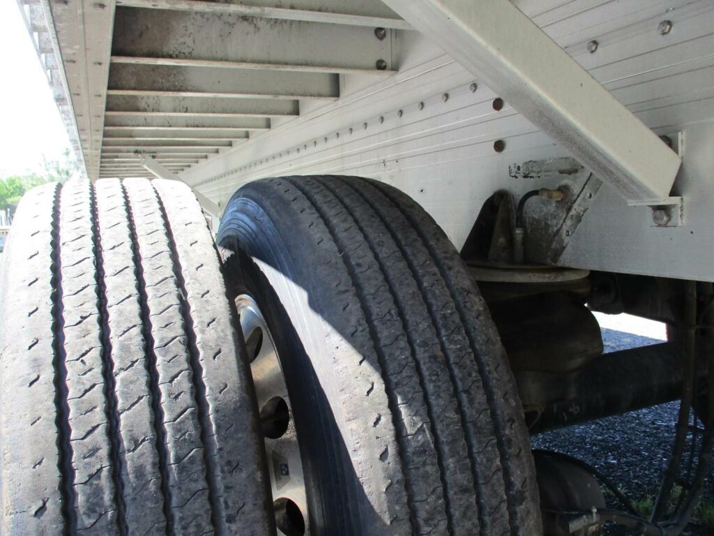 2014 Reitnouer 48X102 BIG BUBBA SPREAD AXLE FLATBED