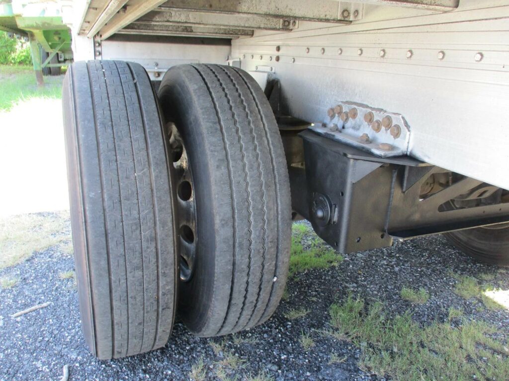 2014 Reitnouer 48X102 BIG BUBBA SPREAD AXLE FLATBED