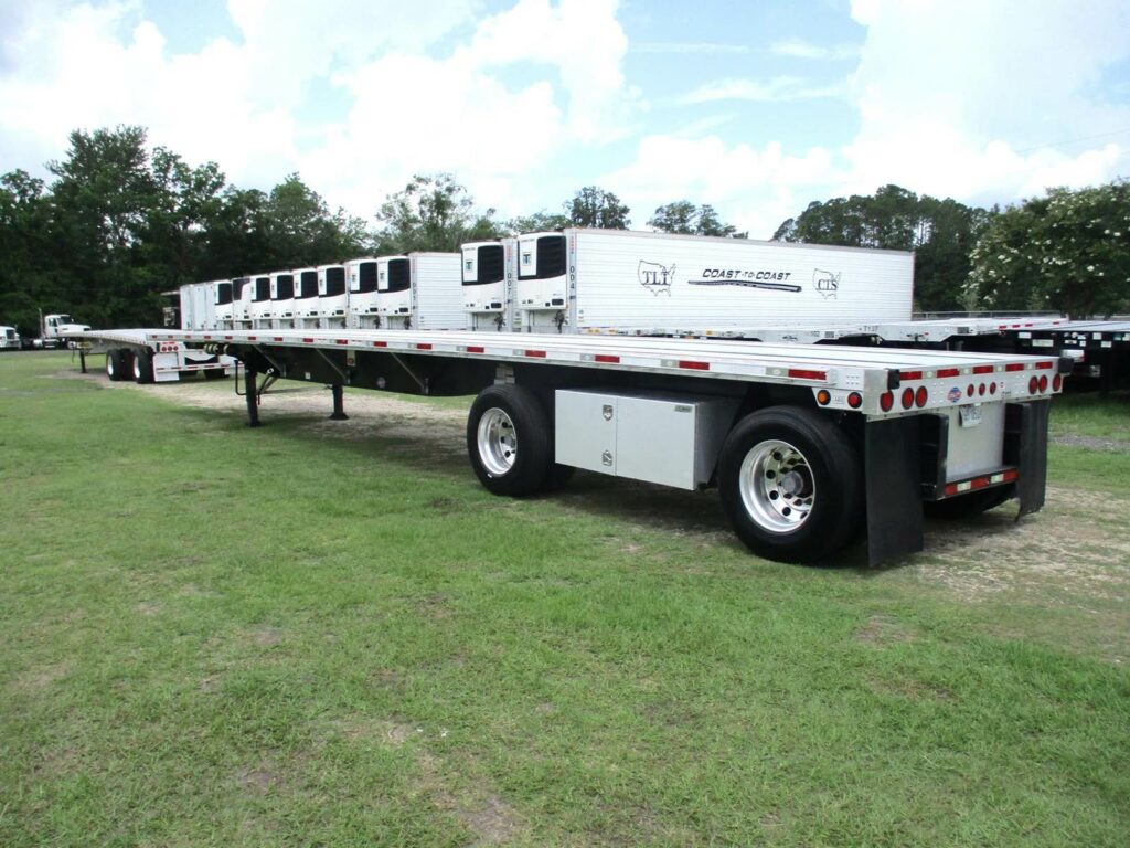 2020 UTILITY 48X102  SPREAD AXLE COMBO