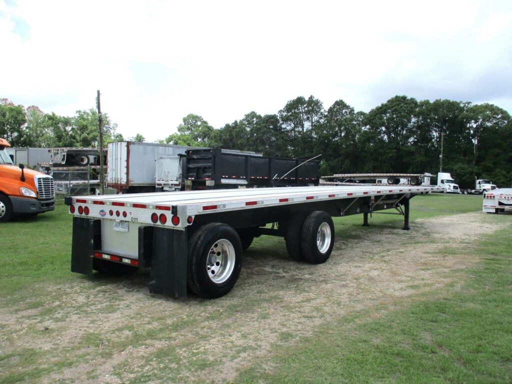 2020 UTILITY 48X102  SPREAD AXLE COMBO