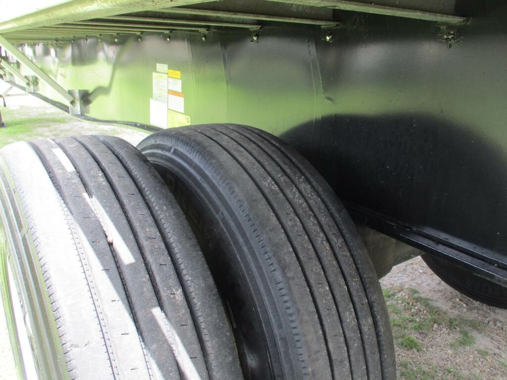 2020 UTILITY 48X102  SPREAD AXLE COMBO