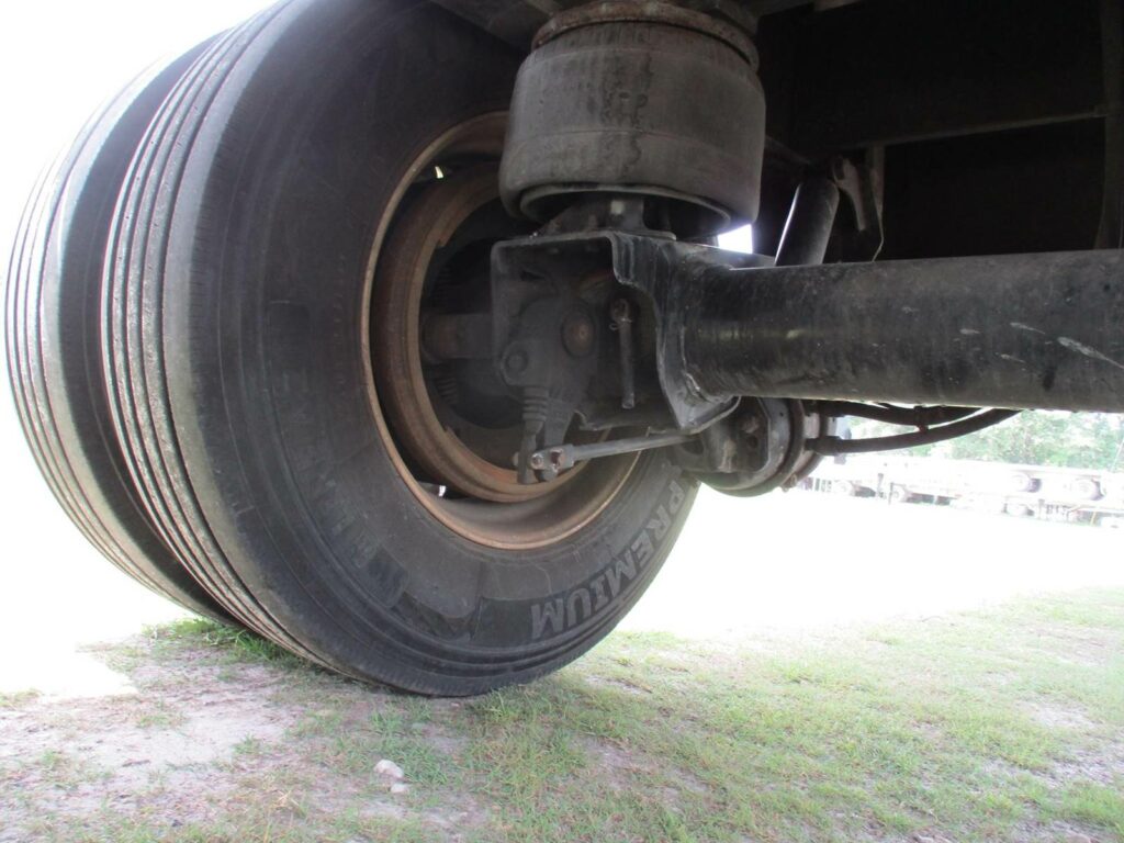 2020 UTILITY 48X102  SPREAD AXLE COMBO