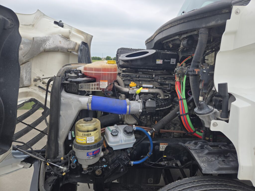 2020 Freightliner Day Cab