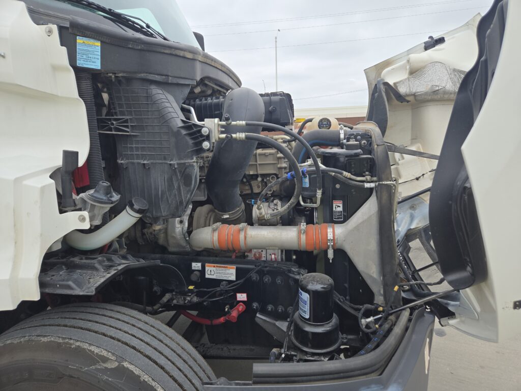 2020 Freightliner Day Cab