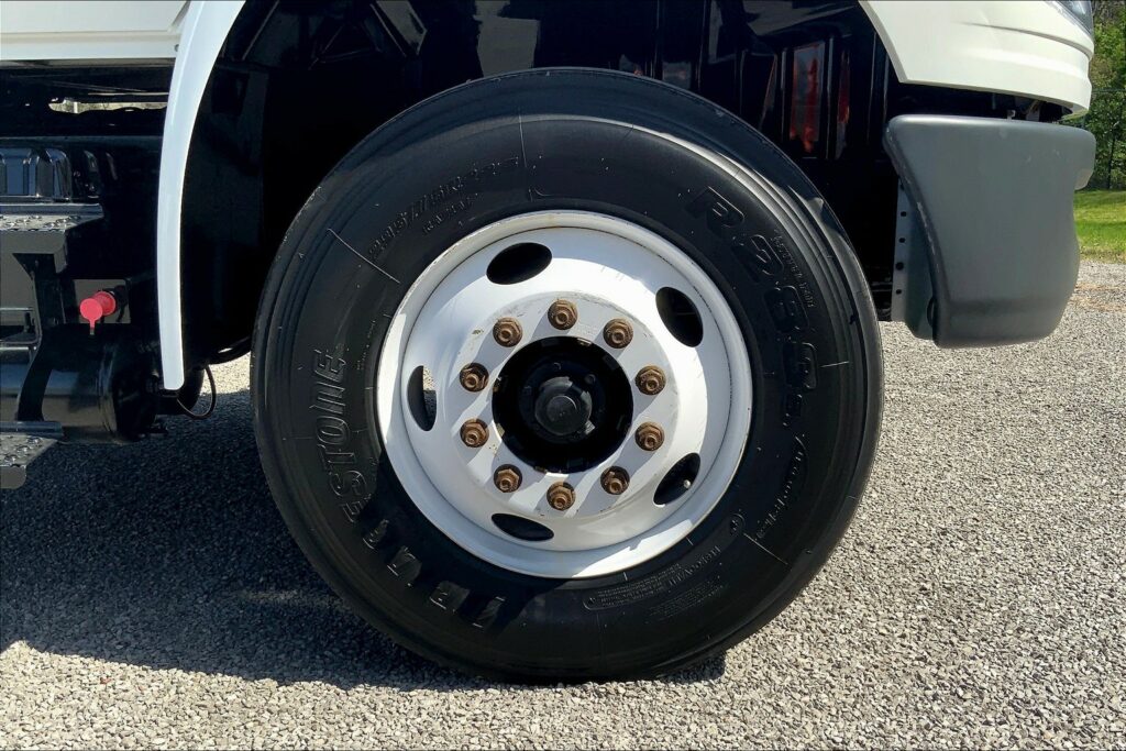 2020 CUM MV607 Medium Conventional