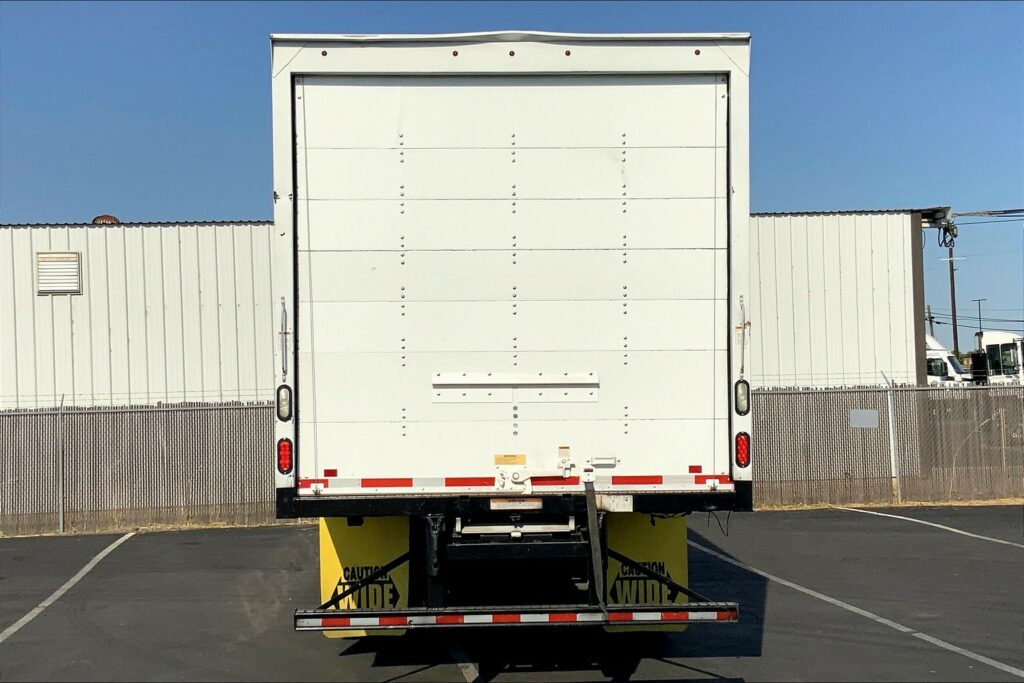 2020 CUM MV607 Medium Conventional