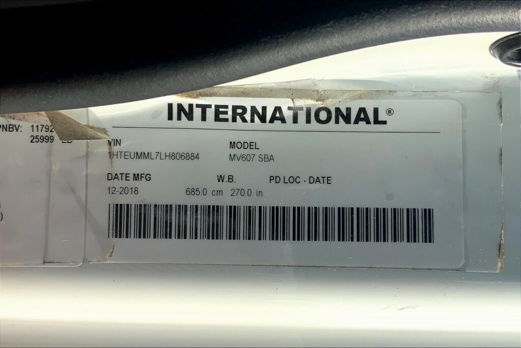 2020 CUM MV607 Medium Conventional