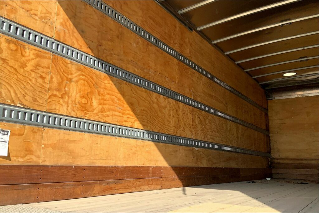 2020 CUM MV607 Medium Conventional