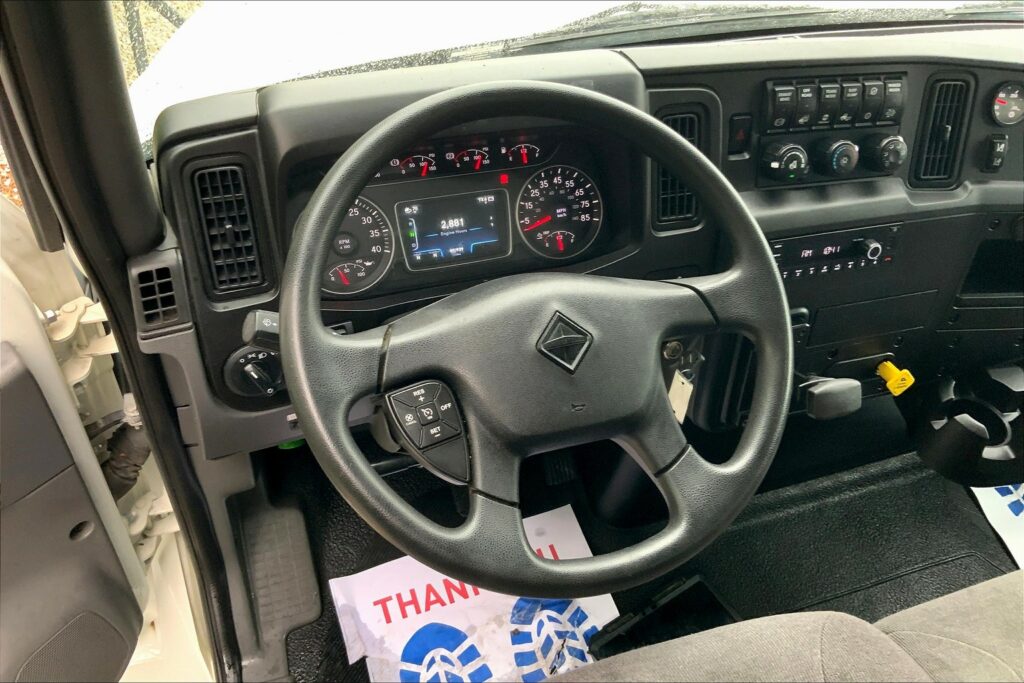 2022 CUM MV607 Medium Conventional