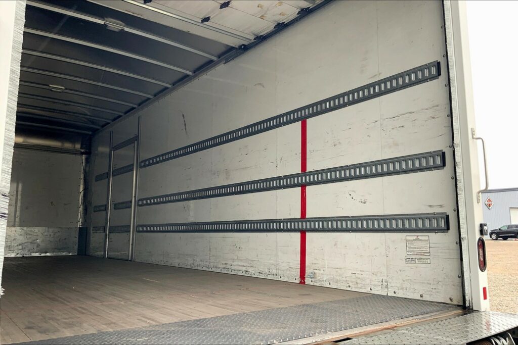 2022 CUM MV607 Medium Conventional