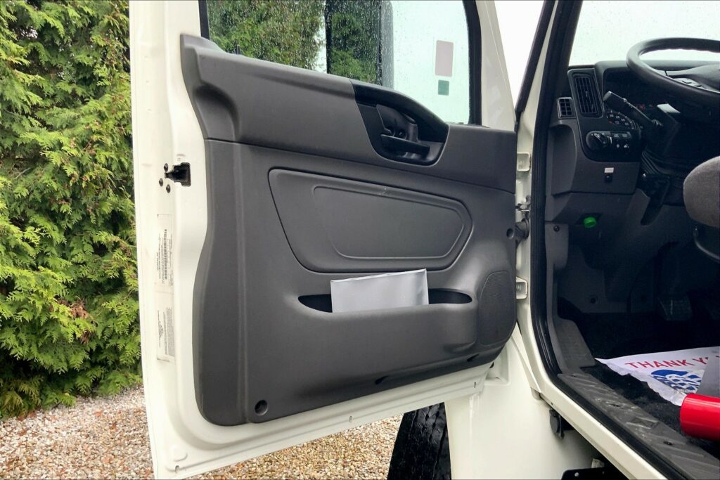 2022 CUM MV607 Medium Conventional