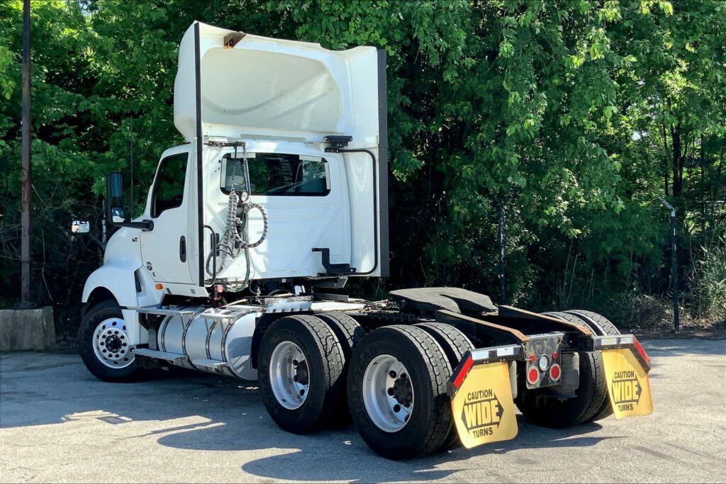 2020 CUM LT625 6×4 Day Cab