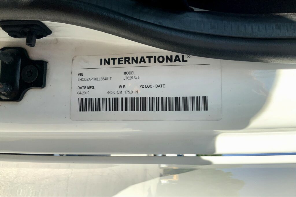 2020 CUM LT625 6×4 Day Cab