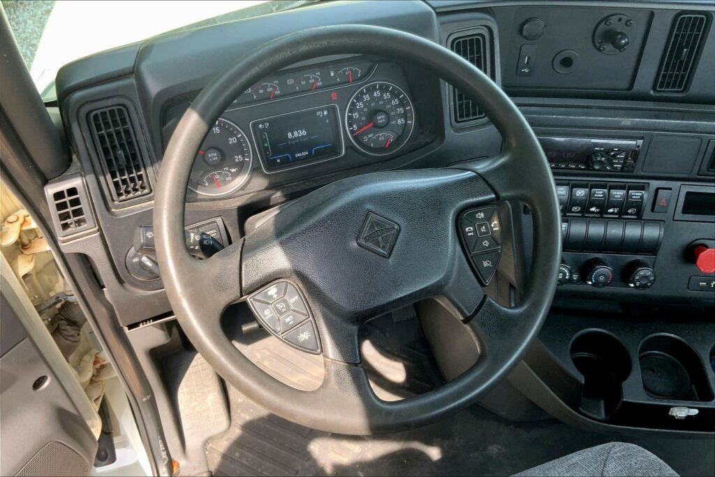 2020 CUM LT625 6×4 Day Cab