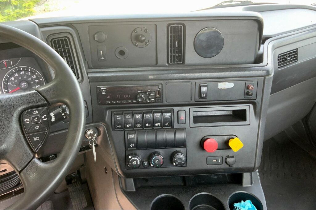 2020 CUM LT625 6×4 Day Cab