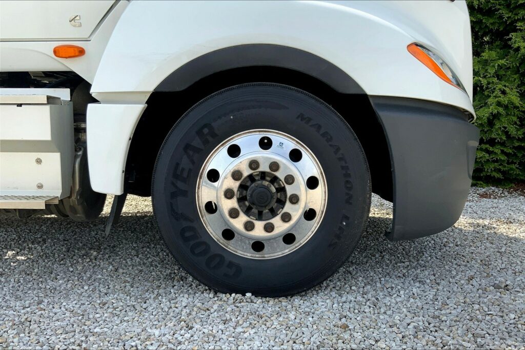 2020 CUM LT625 6×4 Day Cab