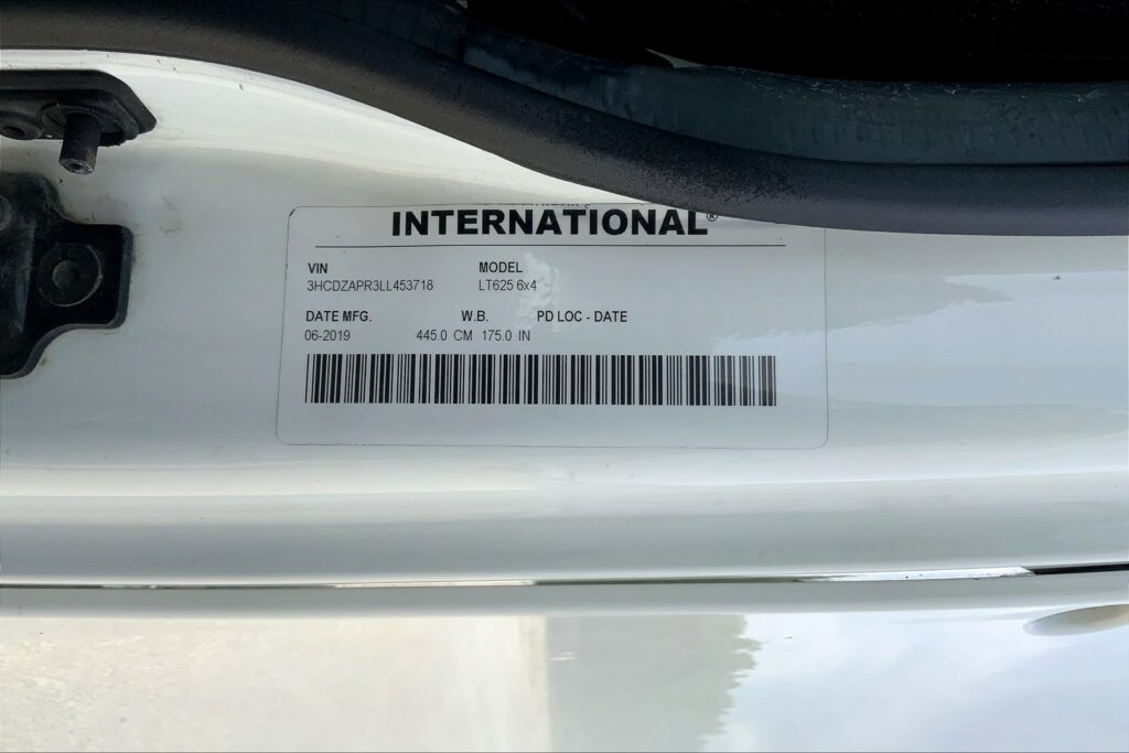 2020 CUM LT625 6×4 Day Cab