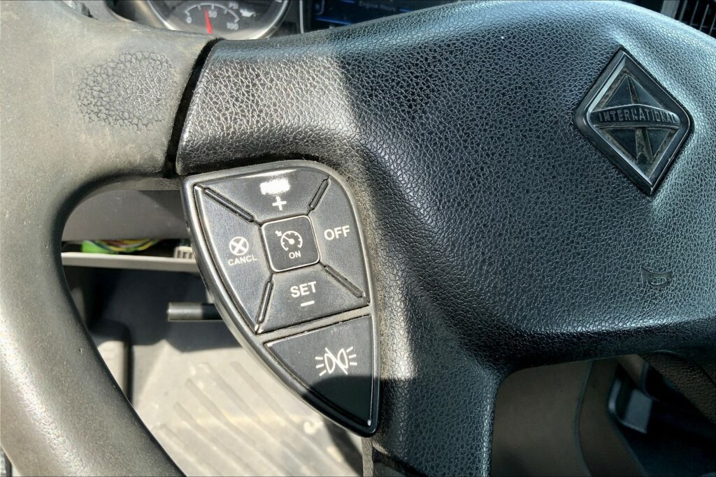 2020 CUM LT625 6×4 Day Cab