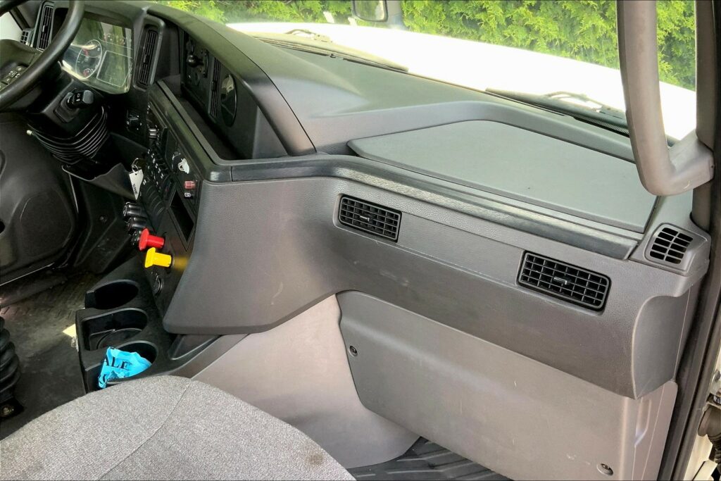 2020 CUM LT625 6×4 Day Cab