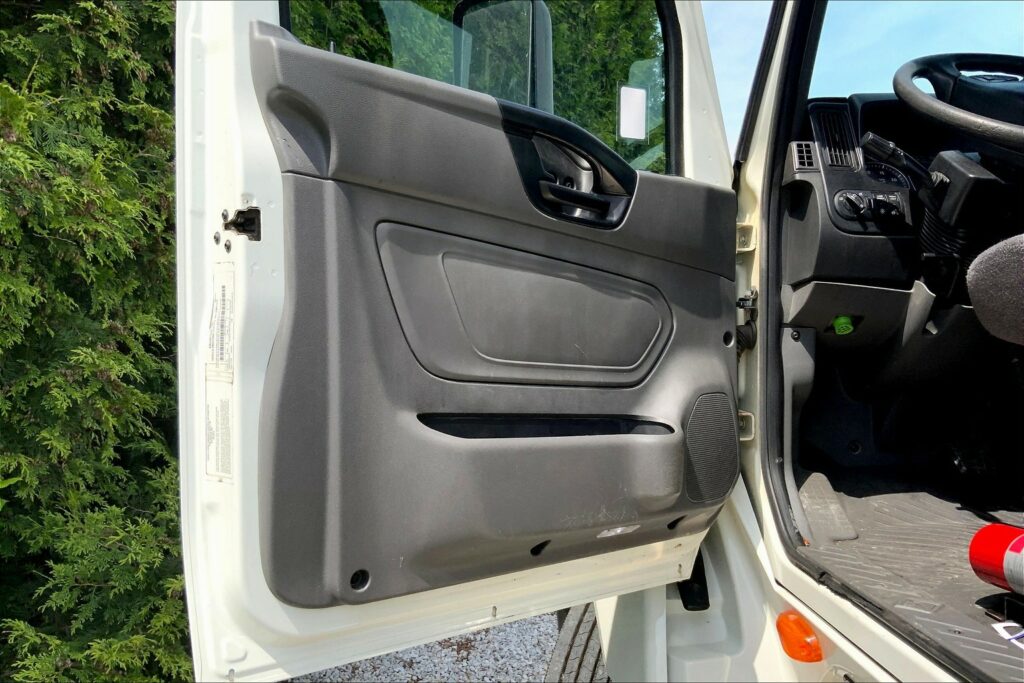 2020 CUM LT625 6×4 Day Cab