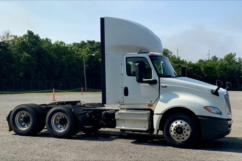 2020 CUM LT625 6×4 Day Cab