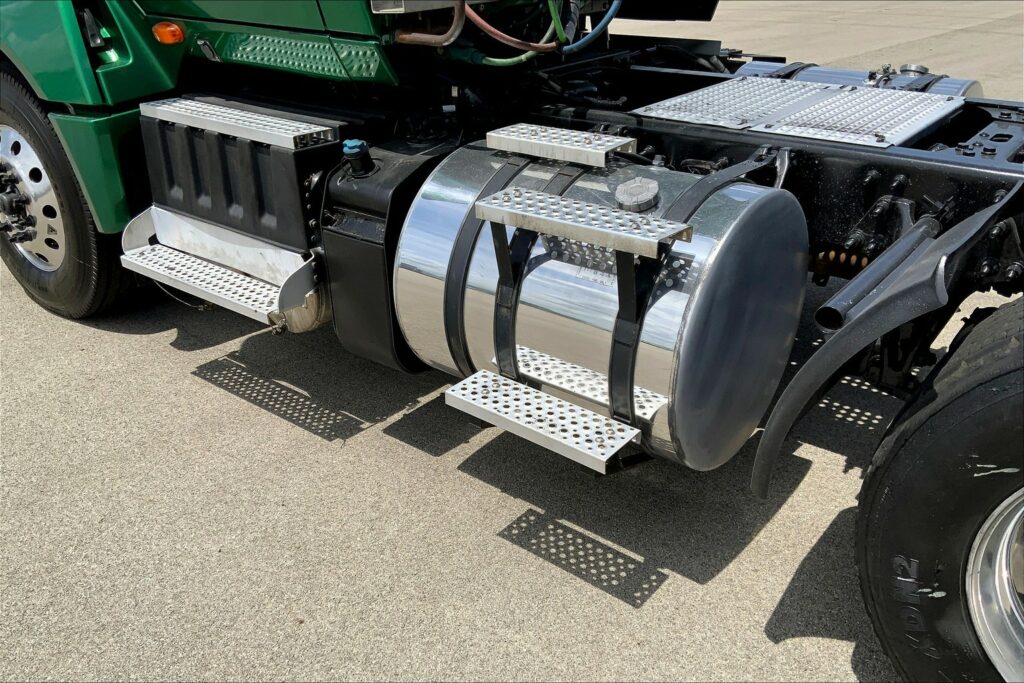 2020 INT LT625 6×4 Day Cab