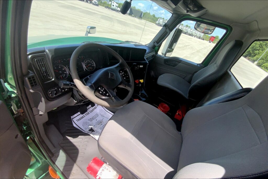 2020 INT LT625 6×4 Day Cab