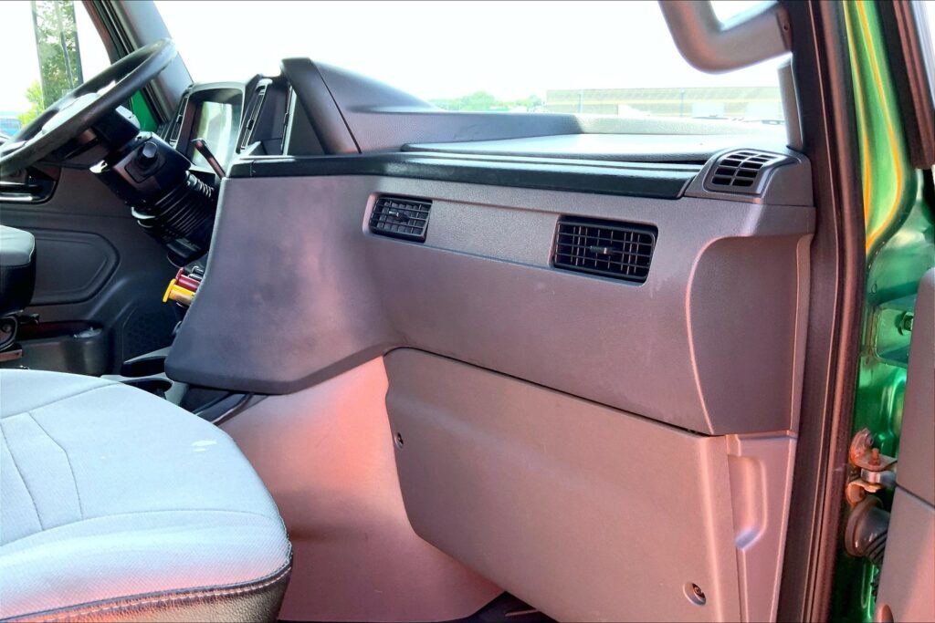 2020 INT LT625 6×4 Day Cab