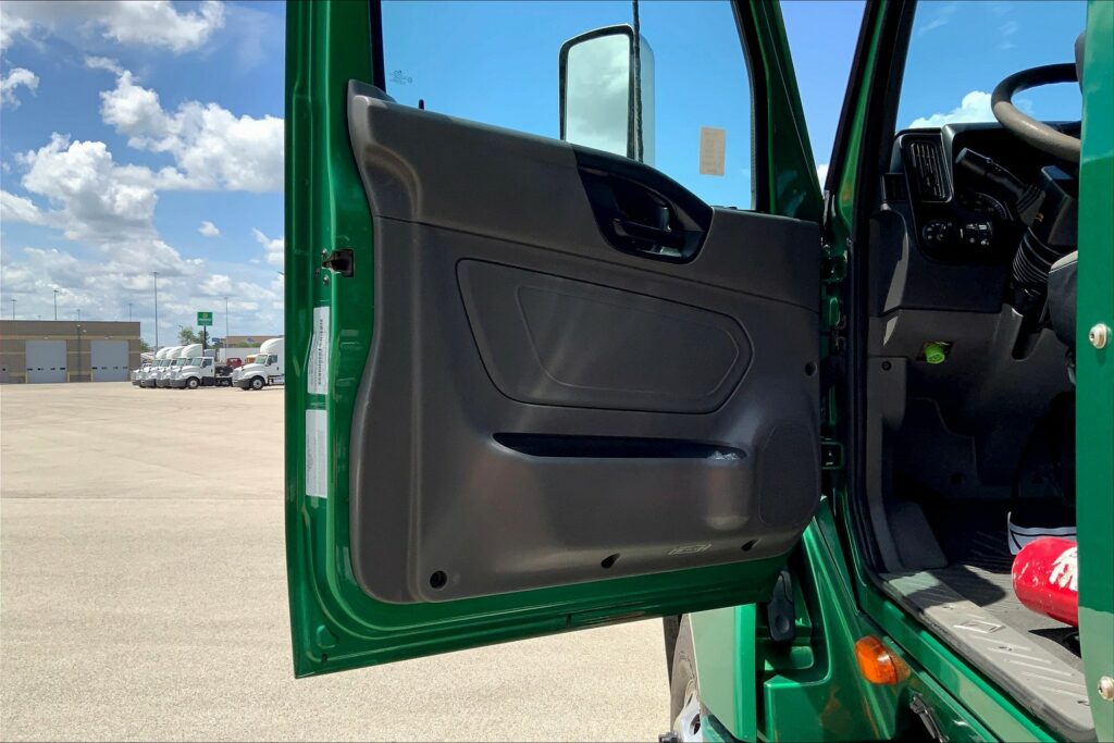 2020 INT LT625 6×4 Day Cab