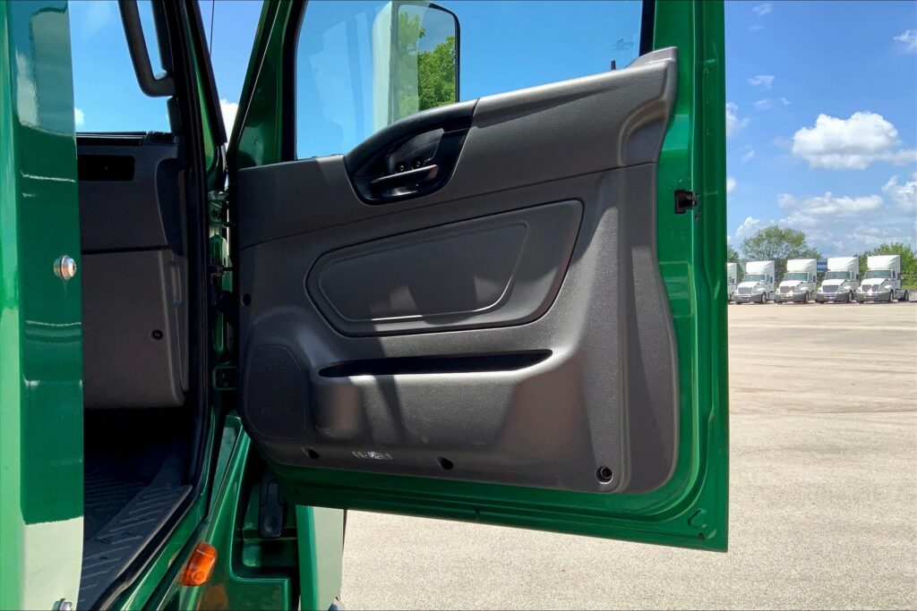 2020 INT LT625 6×4 Day Cab