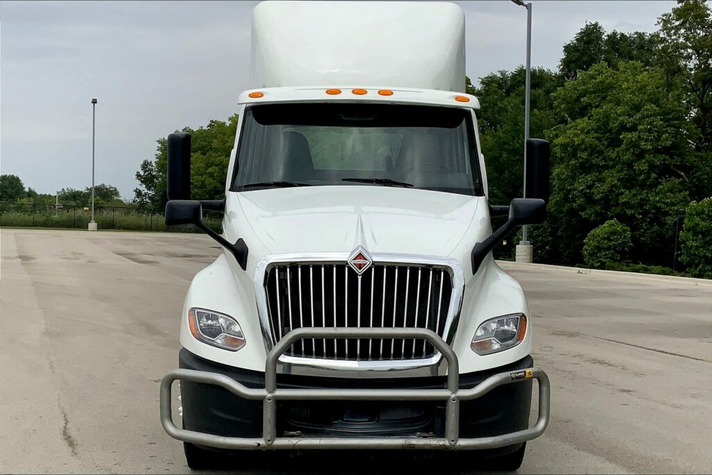 2019 INT LT625 6×4 Day Cab