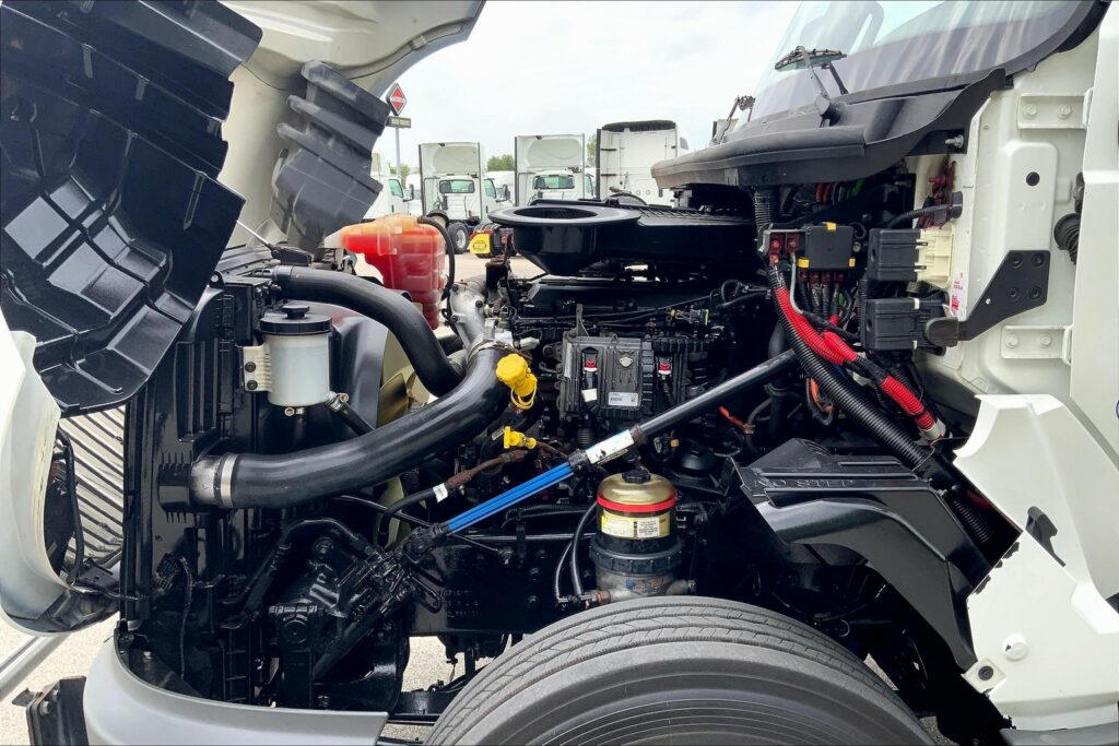 2019 INT LT625 6×4 Day Cab